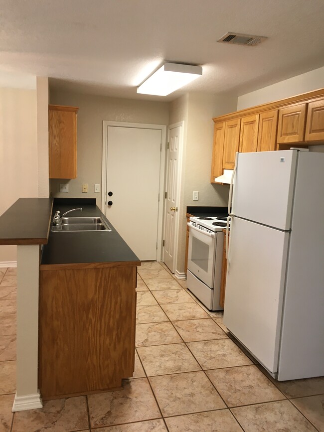 149 Satch Dr, Unit 149 Satch A in Salado, TX - Building Photo - Building Photo