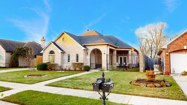 5909 Sawyer Dr in Pearland, TX - Building Photo - Building Photo