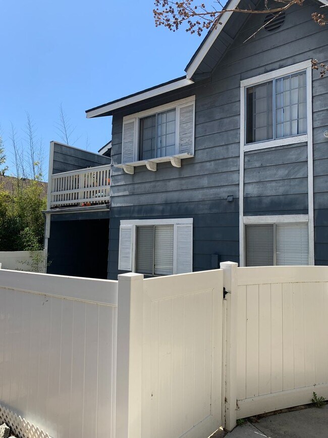 8463 De Soto Ave in Los Angeles, CA - Building Photo - Building Photo