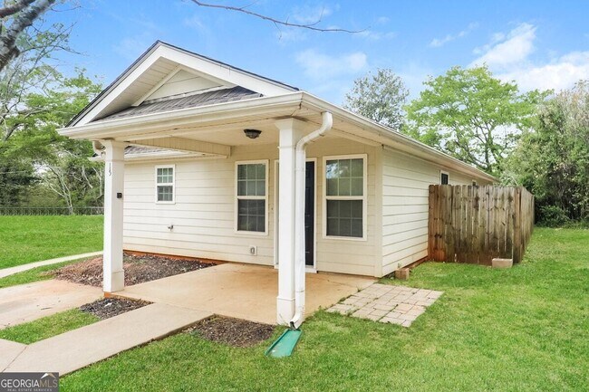 15 Ray St in Newnan, GA - Building Photo - Building Photo