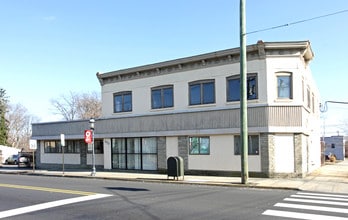 273 Shrewsbury Ave in Red Bank, NJ - Building Photo - Building Photo