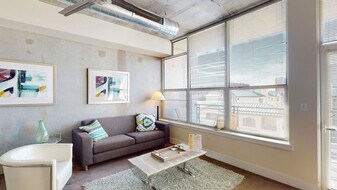 Skyline Lofts in Phoenix, AZ - Building Photo