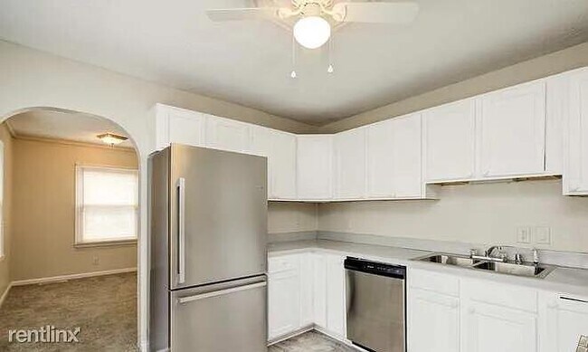 4411 Savage Dr in Louisville, KY - Building Photo - Building Photo