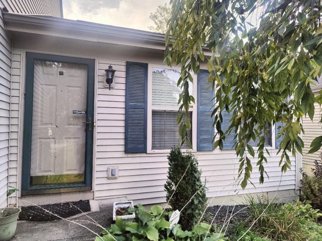 3157 Hines Rd in Columbus, OH - Building Photo - Building Photo
