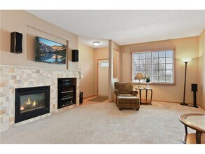 8926 Olive Ln N in Maple Grove, MN - Building Photo - Building Photo