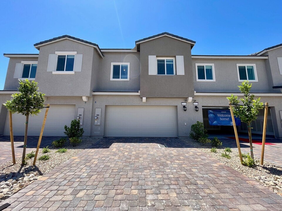 10771 Astell Isle Ct in Las Vegas, NV - Building Photo
