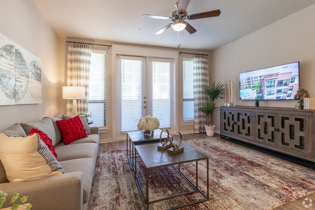 property at 1500 N Mason Rd