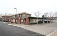 Philhaven in Arlington Heights, IL - Building Photo - Building Photo