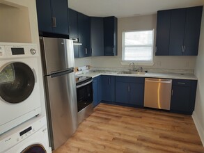 1716 Belle Vue Way, Unit 12 in Tallahassee, FL - Building Photo - Building Photo
