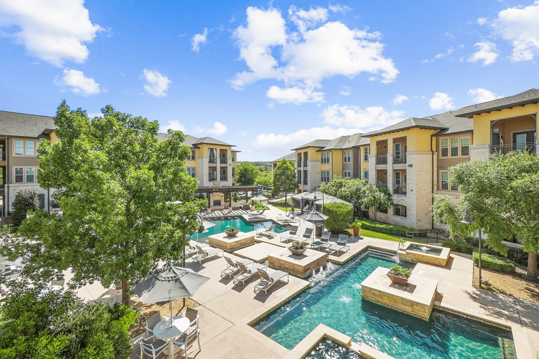 Grand at The Dominion Apartments in San Antonio, TX - Foto de edificio