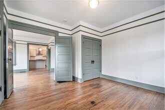 523 W Marion St in South Bend, IN - Foto de edificio - Building Photo