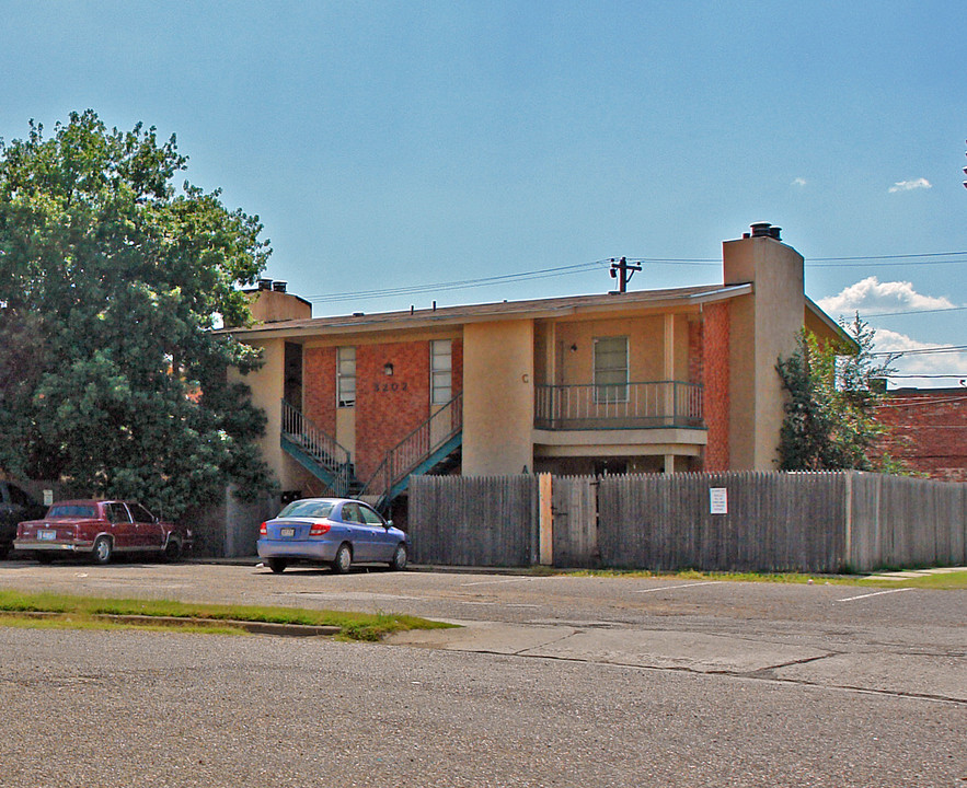 3304 Salisbury Ave in Lubbock, TX - Foto de edificio