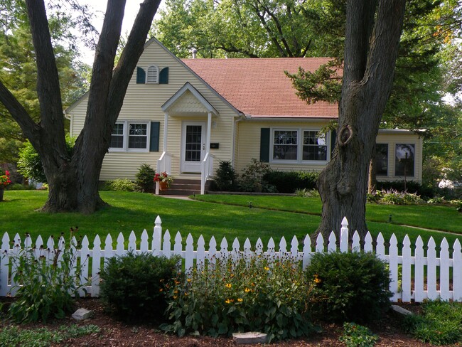 property at 1312 Elmore Ave