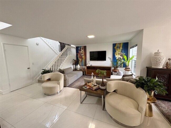 4832 Grapevine Wy in Davie, FL - Building Photo - Building Photo