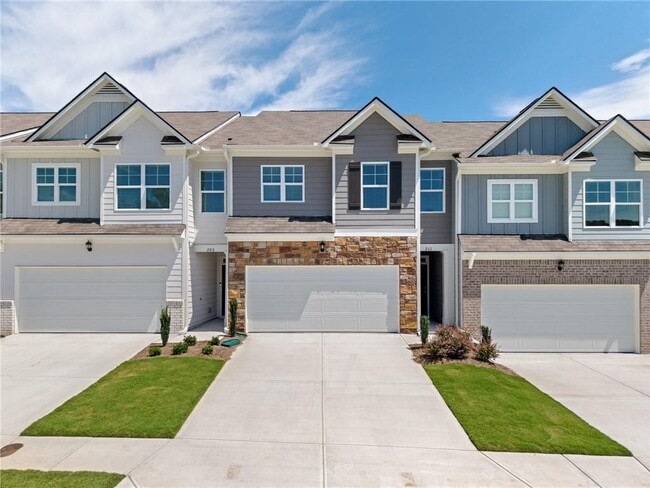 property at 211 Stoneybrook Dr