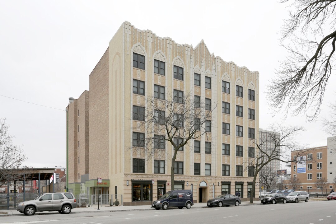 Harvest Commons in Chicago, IL - Building Photo