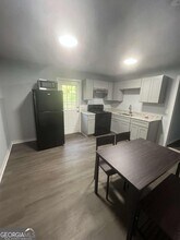 8430 Cleckler Rd in Palmetto, GA - Building Photo - Building Photo