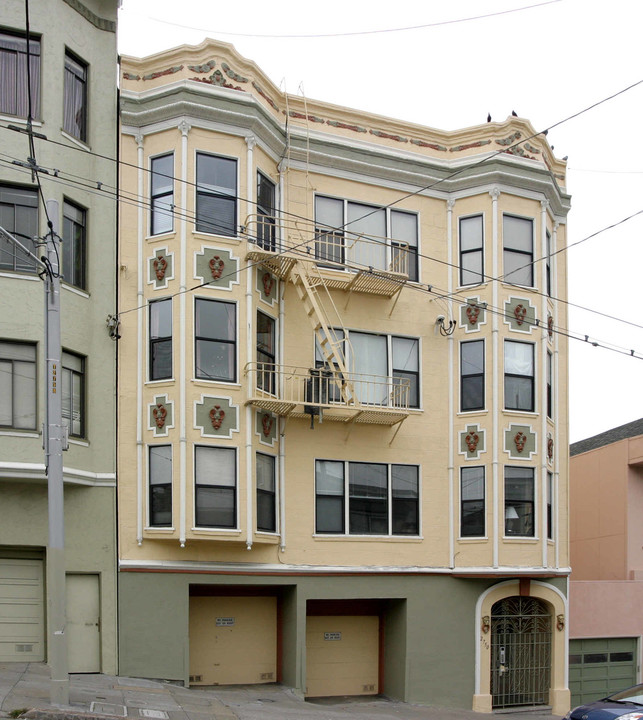 2750 Sutter St in San Francisco, CA - Building Photo