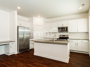 8031 Dagny St SW in Olympia, WA - Building Photo - Building Photo