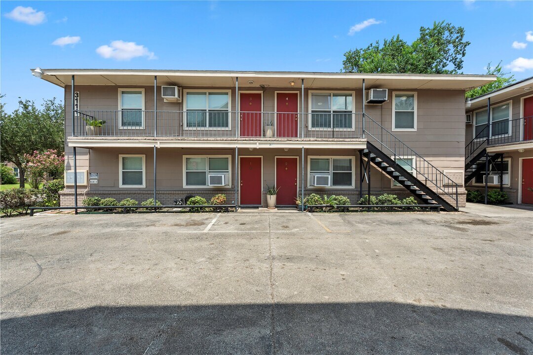 3111 Arbor St in Houston, TX - Foto de edificio