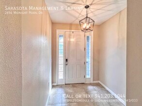 2654 Midnight Pearl Dr in Sarasota, FL - Building Photo - Building Photo