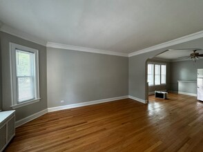 3304 W Catalpa Ave in Chicago, IL - Building Photo - Building Photo