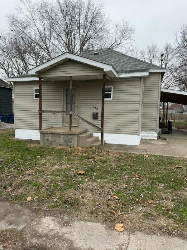 property at 313 E 4th St