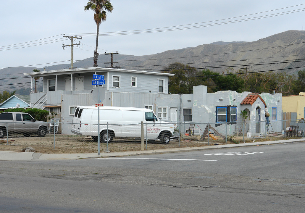 175 W Flint St in Ventura, CA - Building Photo