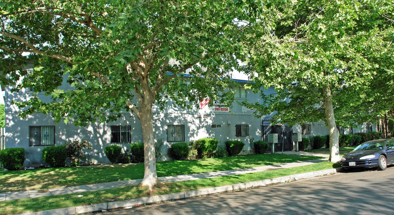 Fresno Glenn Apartments in Fresno, CA - Foto de edificio