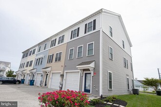 13002 Bowline Ln in Ocean City, MD - Building Photo - Building Photo