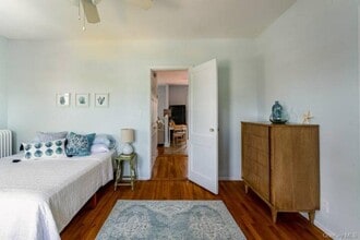 28 E Walnut St in Long Beach, NY - Building Photo - Building Photo