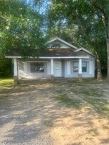 2212 Baldwin St in Van Buren, AR - Building Photo