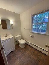 24 Beverly Ave in Marblehead, MA - Building Photo - Building Photo