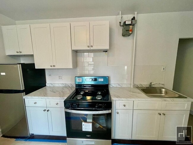 property at 1427 York Ave