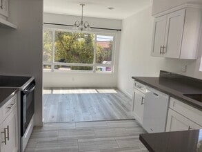 10823 Camarillo St, Unit 10823 in North Hollywood, CA - Foto de edificio - Building Photo