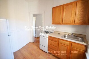 5 Walbridge St, Unit 11 in Boston, MA - Building Photo