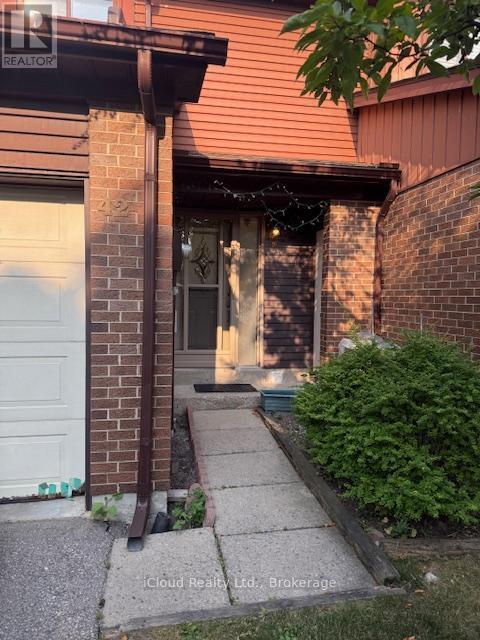 42-11 PLAISANCE RD Rd in Richmond Hill, ON - Building Photo - Building Photo