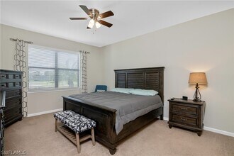 19941 Beverly Park Rd in Estero, FL - Foto de edificio - Building Photo