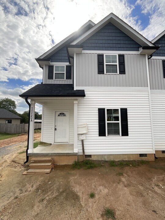 1015 W C St in Kannapolis, NC - Building Photo