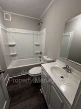 511 Cummings St in Gibsonville, NC - Building Photo - Building Photo