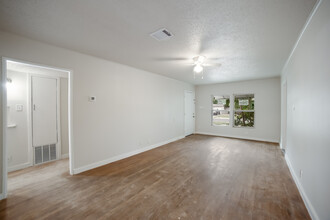 127 Antrim Dr in San Antonio, TX - Building Photo - Building Photo