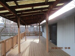 2784 Tonia Cir in Medford, OR - Building Photo - Building Photo