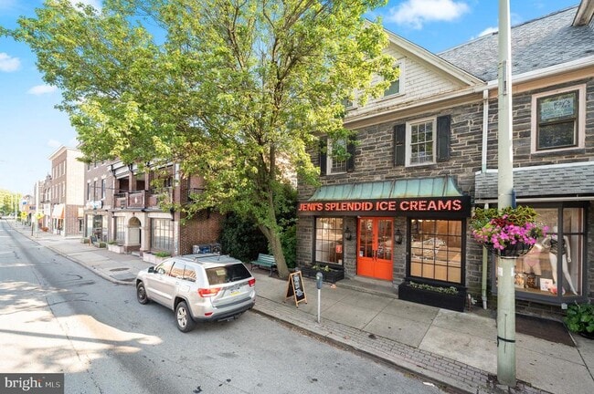 840 W Lancaster Ave in Bryn Mawr, PA - Building Photo - Building Photo