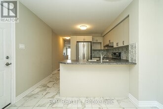 601 Chapman Mills Dr in Ottawa, ON - Building Photo - Building Photo