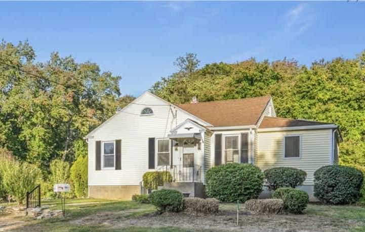 115 Canal St in Westerly, RI - Building Photo