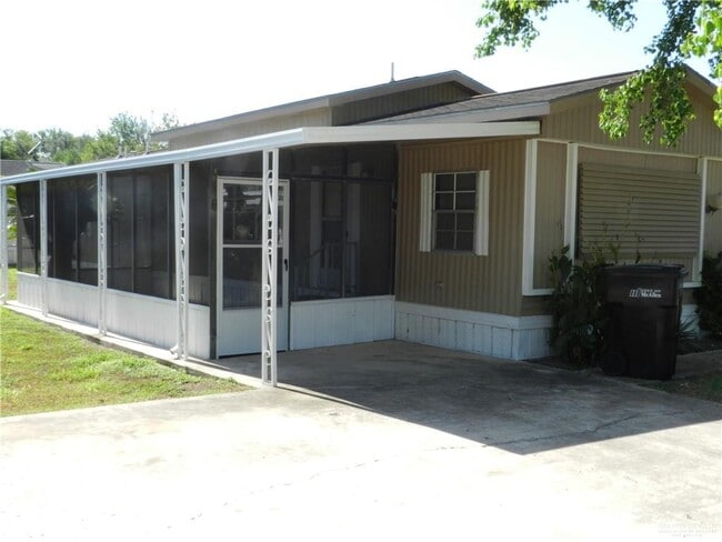 2 N 10th St in McAllen, TX - Building Photo - Building Photo