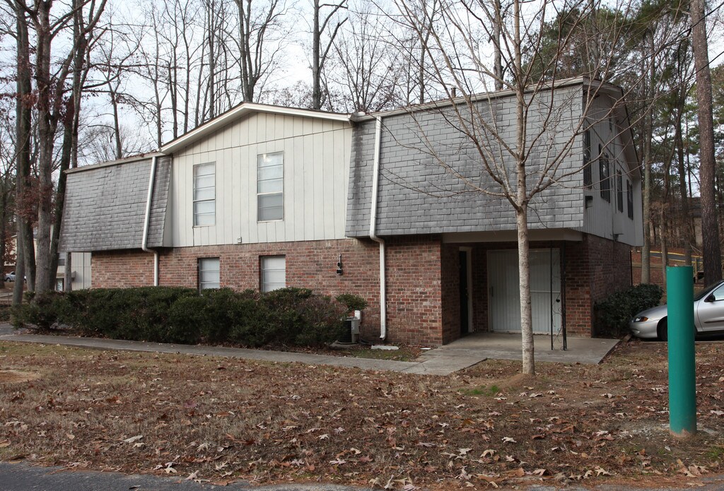 Spivey Crossing Apartments in Ellenwood, GA