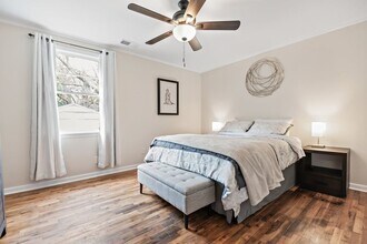 1301 E 67th St in Savannah, GA - Building Photo - Building Photo