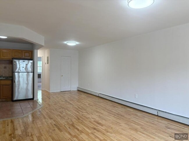 395 E 49th St in Brooklyn, NY - Building Photo - Building Photo