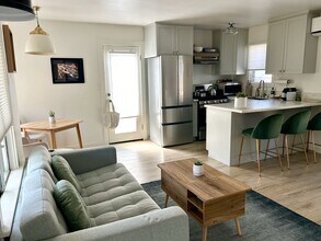 3120 1/2 Madera Ave in Los Angeles, CA - Building Photo - Building Photo